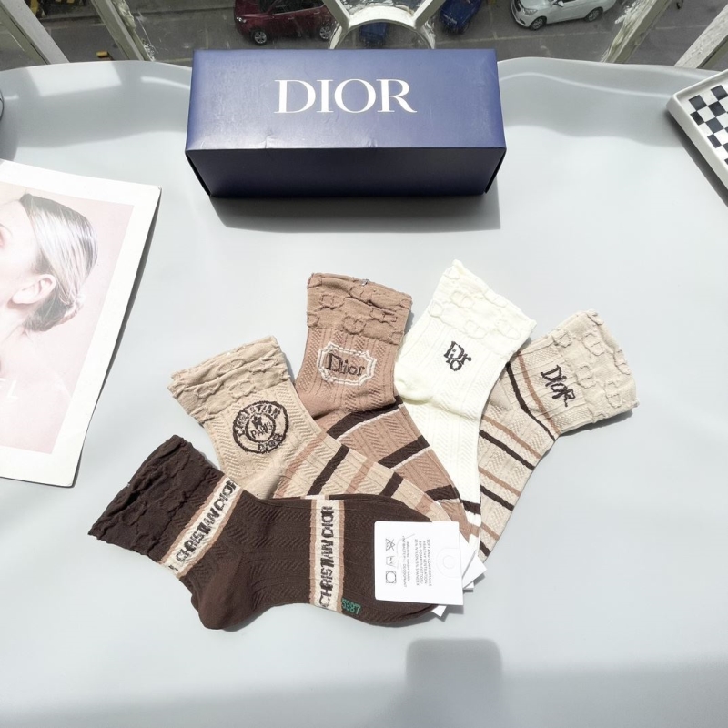 DIOR